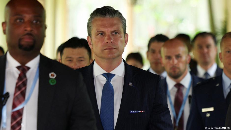 Hegseth llega a Singapur para importante foro de defensa