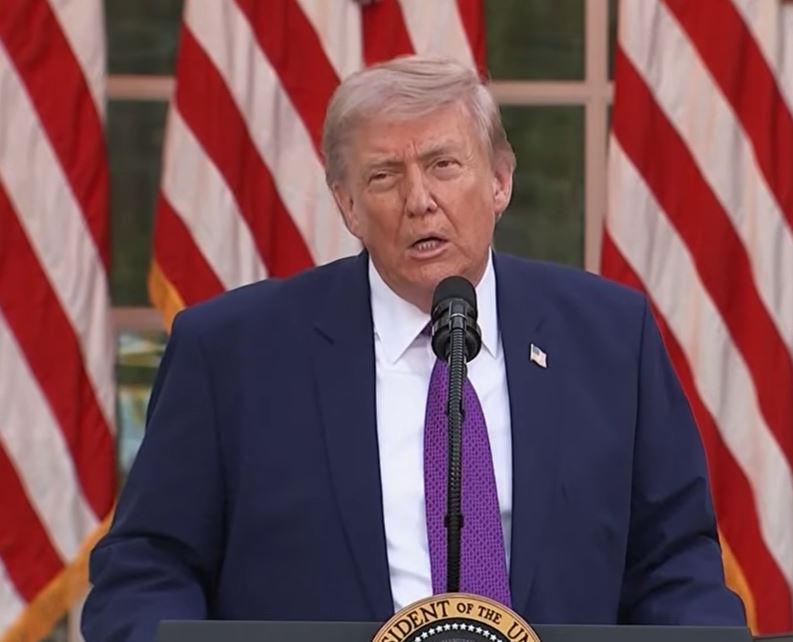 DISCURSO ÍNTEGRO @realDonaldTrump sobre el futuro de la seguridad nacional  ESPAÑOL-INGLES desde el Rose Garden de la Casa Blanca