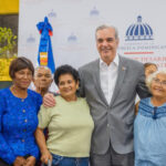 Presidente Abinader inicia entrega del Bono Madre 2026