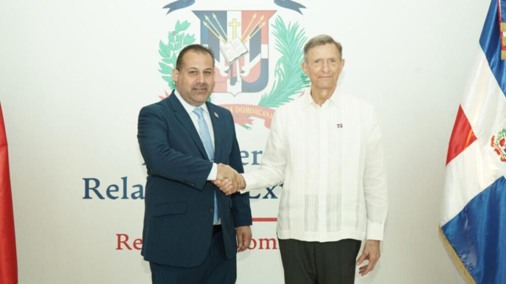 La República Dominicana y Trinidad y Tobago fortalecen conectividad aérea con nuevo acuerdo bilateral de cielos abiertos