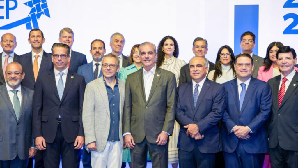 Presidente del Conep reconoce esfuerzos del gobierno para fortalecer competitividad, crecimiento económico, atracción de inversiones y confianza internacional