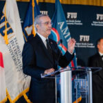 Presidente Luis Abinader regresa al país tras concluir agenda de trabajo en Miami