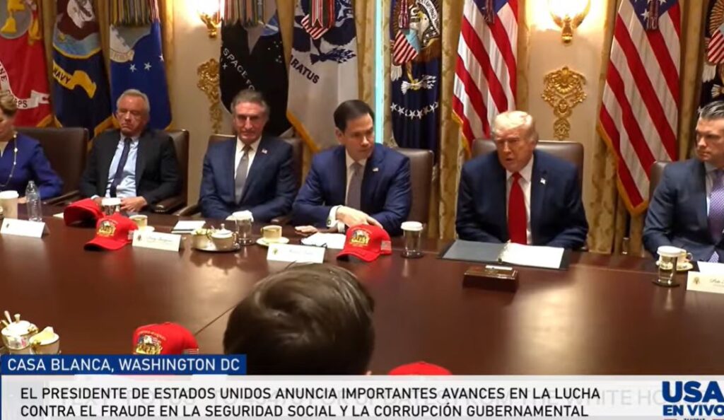 EN VIVO Trump reúne su gabinete en la Casa Blanca en medio de negociaciones con Irán | USA EN VIVO en Español 🔴