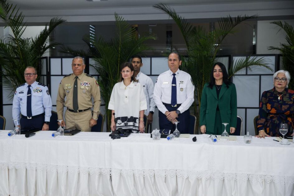 Raquel Peña encabeza reunión de seguimiento al Plan de Seguridad Ciudadana y evalúa resultados de la Fuerza de Tarea