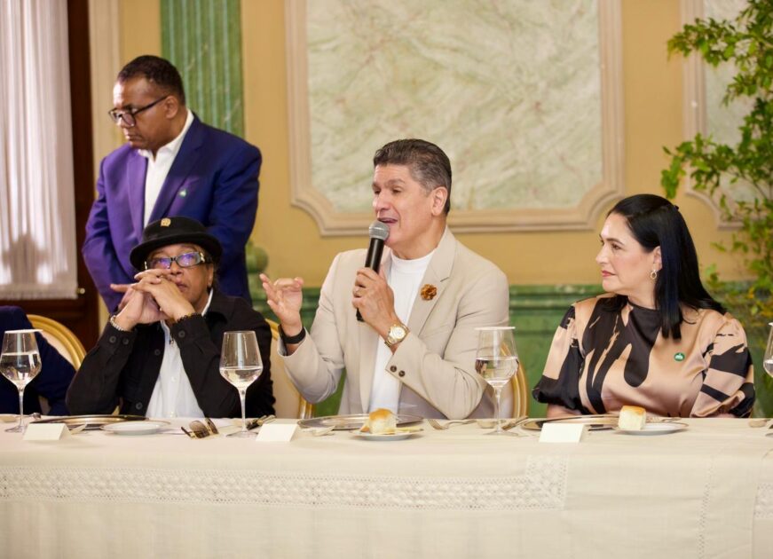 Gobierno anuncia licitación para rescatar el Teatro Agua y Luz, presidente Abinader busca convertir el emblemático espacio en un escenario cultural y turístico de Santo Domingo