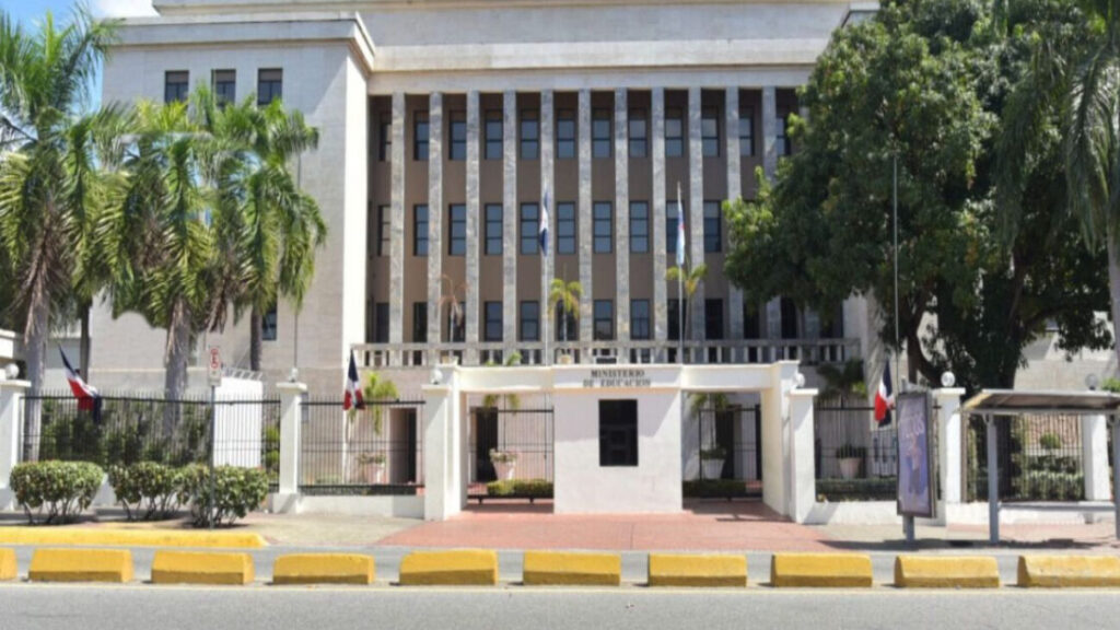Evaluación de Desempeño Docente supera el 85 % de avance en fase de observación de clases