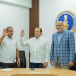 @PRM_Oficial da la bienvenida a Miguel Hilario, regidor de Matancita (PLD), María Trinidad Sánchez, quien ha decidido sumarse al cambio