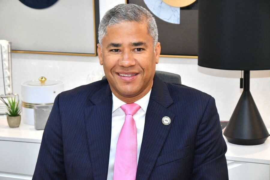 @EddyOlivares14 afima renovación organismos de @PRM_Oficial no será traumatica |Andrés Cueto, favorece convención interna