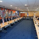 @BancoCentralRD Valdez Albizu   se reúne con presidentes de las entidades bancarias para pasar balance a la economía dominicana ante el panorama de incertidumbre mundial