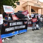 A @PoliciaRD @FarideRaful: Investigar ¿QUÍEN DIÓ EL PERMISO para el mitin haitiano frente al Palacio ?| El Palacio Nacional es centro neurálgico de la administración del Estado, está sujeto a régimen de seguridad riguroso que limita protestas y mitines en sus inmediaciones