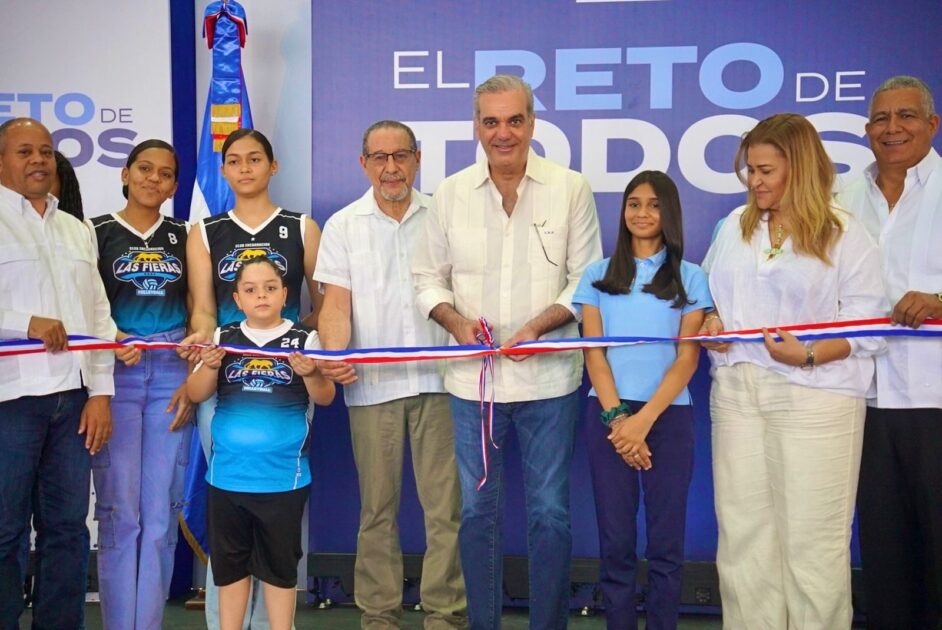 Viceministro Oscar Amargós resalta que en la gestión del presidente Luis Abinader se han inaugurado 33 techados escolares en el país