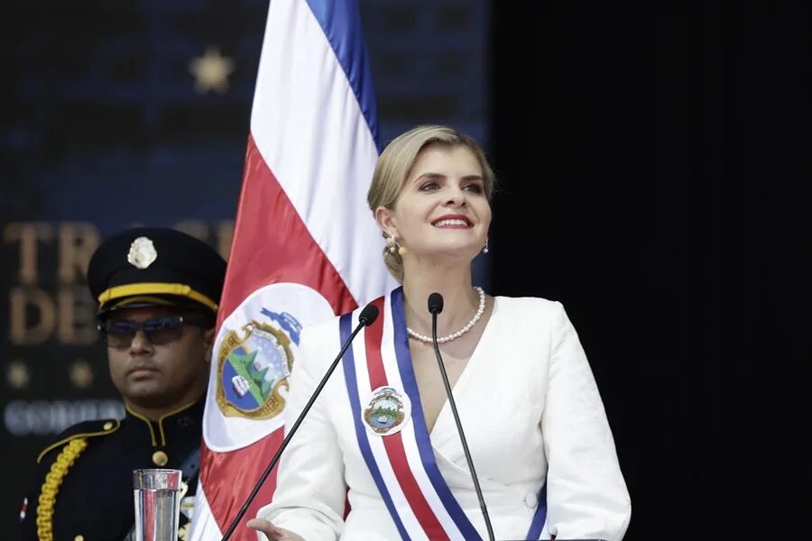 PRESIDENCIA DE COSTA RICA | Traspaso de Poderes 2026-2030 |Laura Fernández asume como presidenta número 50 de Costa Rica enfatizó la continuidad de la gestión anterior