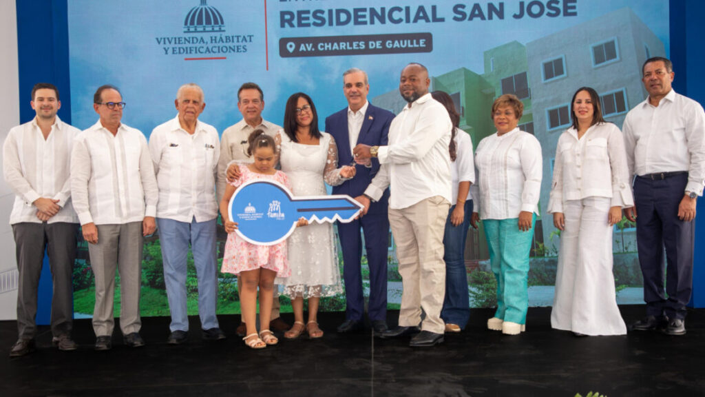 Presidente Abinader entrega 700 apartamentos del Plan Familia Feliz en la Urbanización San José, Santo Domingo Norte
