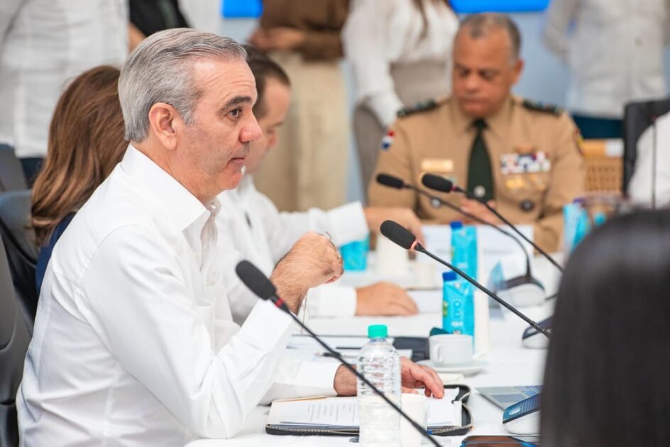 Presidente Abinader encabeza Consejo de Ministros en Santiago; Gobierno ha invertido más de RD$110 mil millones en los primeros 5 años en la provincia