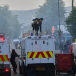 Segunda noche de violencia racista en Belfast tras ataque
