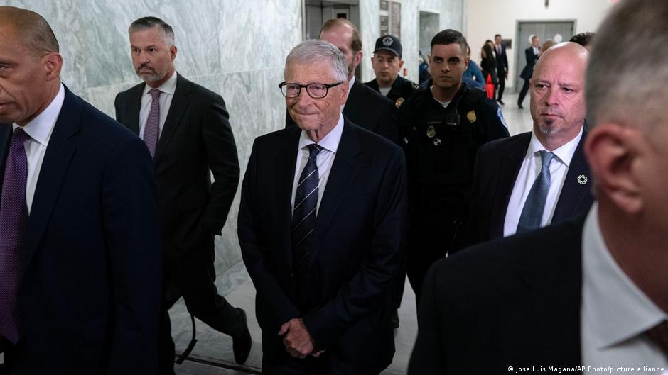 Gates y relación con Epstein: «Nunca debí reunirme» con él