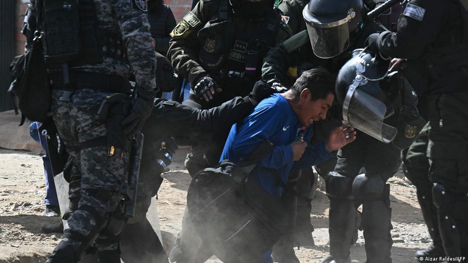 Caen bloqueos en rutas de Bolivia