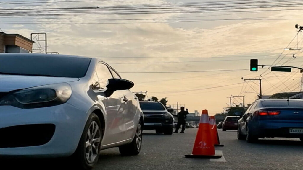 Digesett extiende contraflujo en la avenida Padre Castellanos para agilizar el tránsito en horas matutina