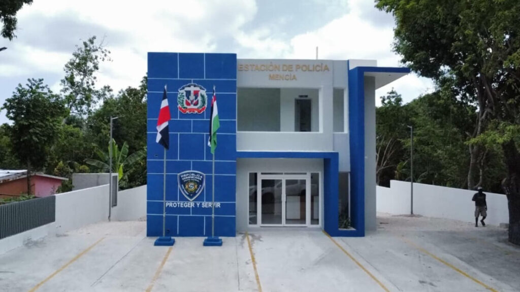 Gobierno entrega nueva estación policial en Mencía para reforzar la seguridad en Pedernales