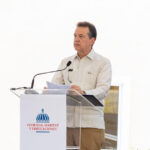 Ministro Ito Bisonó destaca que más de 1,300 dominicanos ya tienen hogar propio en urbanización San José