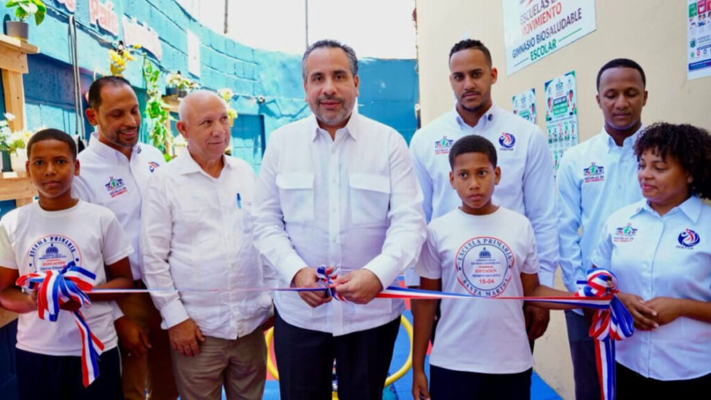 Inefi y Odefar ponen en marcha programa “Escuelas en Movimiento” para transformar la vida estudiantil