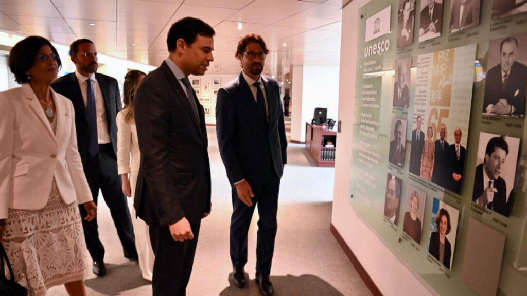 Ministro de Cultura sostiene encuentro estratégico con el director general de la Unesco