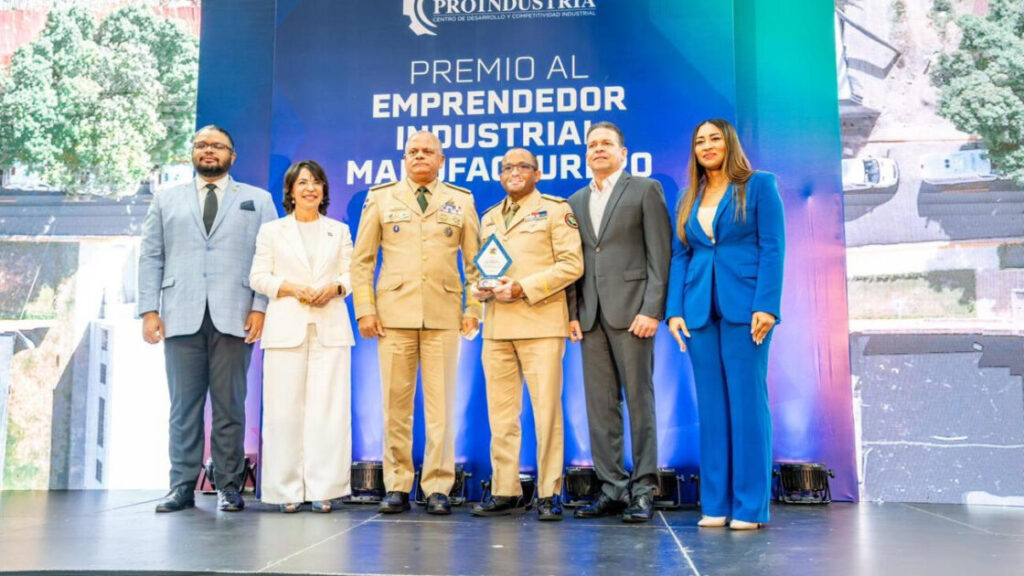 Proindustria reconoce al Ministerio de Defensa por sus aportes a la innovación y al desarrollo industrial de la República Dominicana