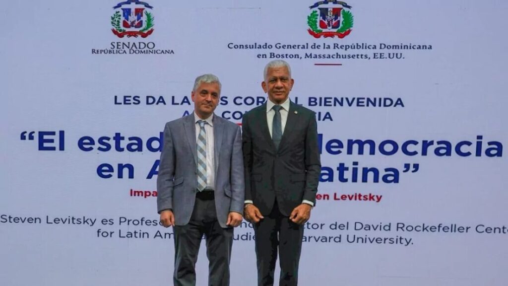 @SenadoRD: Conferencia sobre «El estado de la democracia en america latina» con politólogo Steven Levitsky