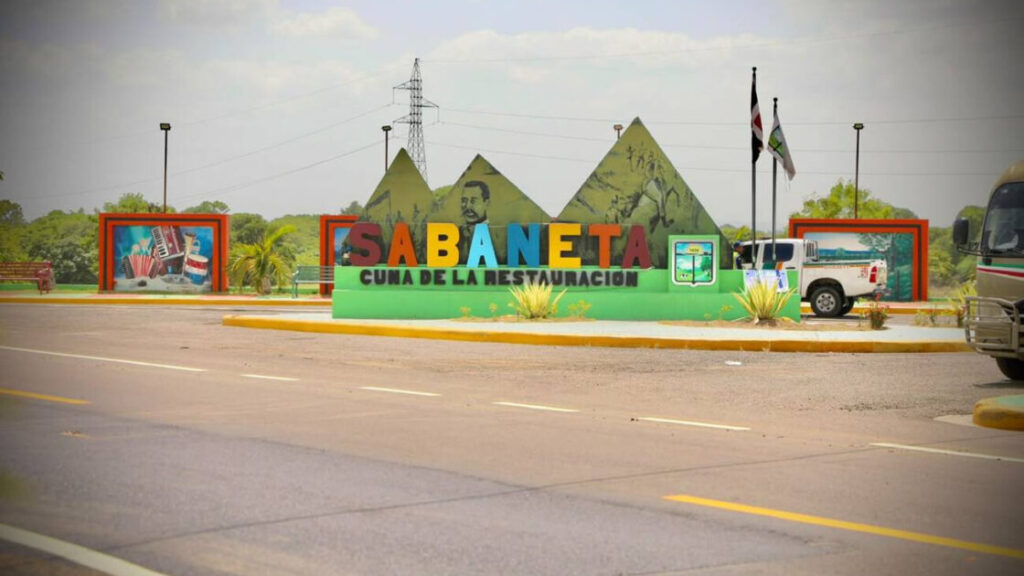 Presidente Abinader inaugura carretera Cruce Los Quemados que mejora la conectividad e impulsa el desarrollo de cientos de familias y productores agrícolas de Santiago Rodríguez