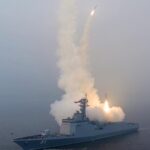 Líder norcoreano supervisa prueba de misil de crucero