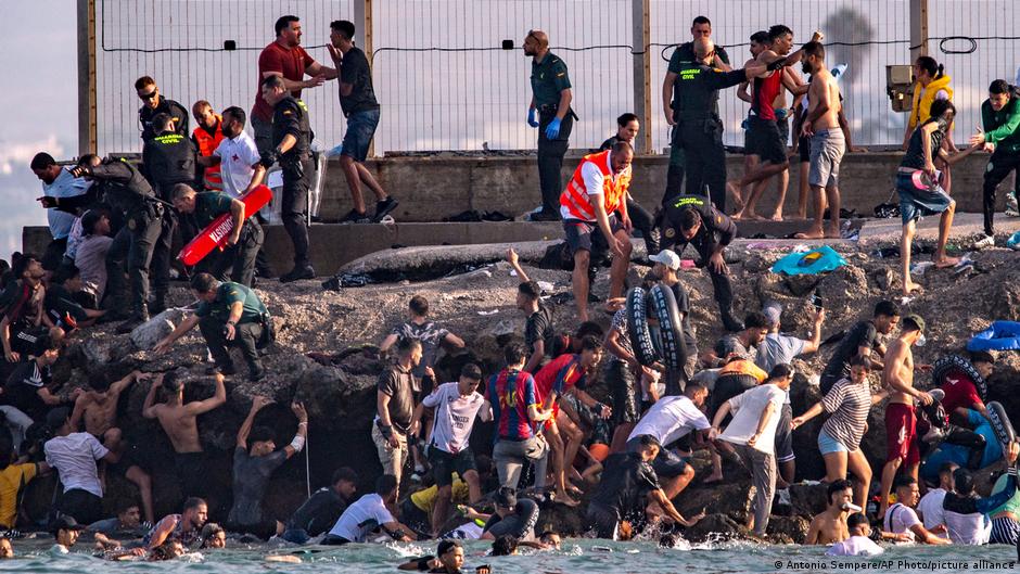Trump dice que EEUU será como Ceuta si ganan los demócratas