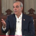 Presidente @LuisAbinader anuncia consenso para modificar artículos del Código Penal y reafirma compromiso con la libertad de prensa