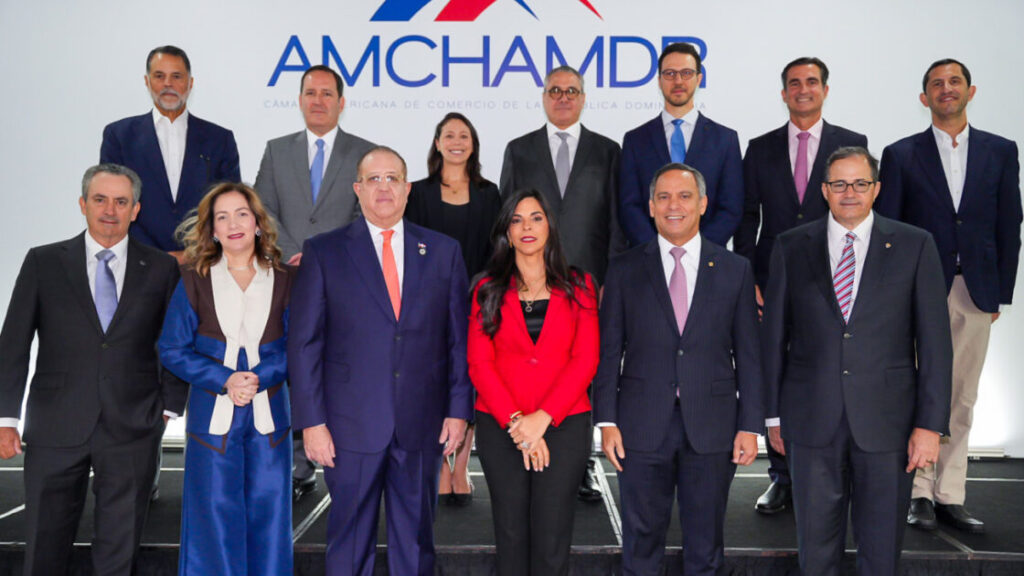 Ministro Magín Díaz: La economía de RD responde positivamente pese a la incertidumbre persistente