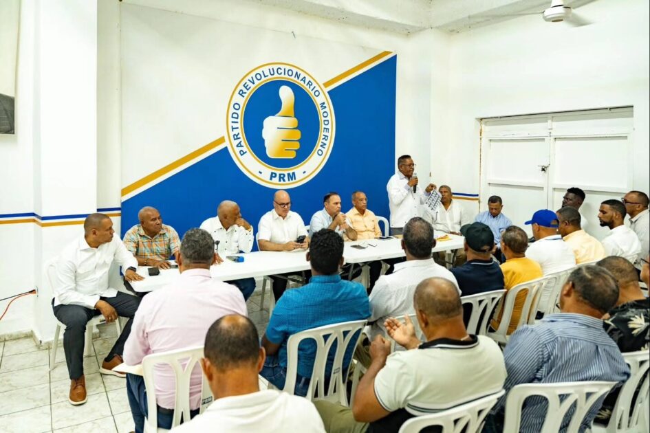 Dirigencia del @PRM_Oficial sigue muy activa en Puerto Plata; sostiene encuentros de fortalecimiento institucional