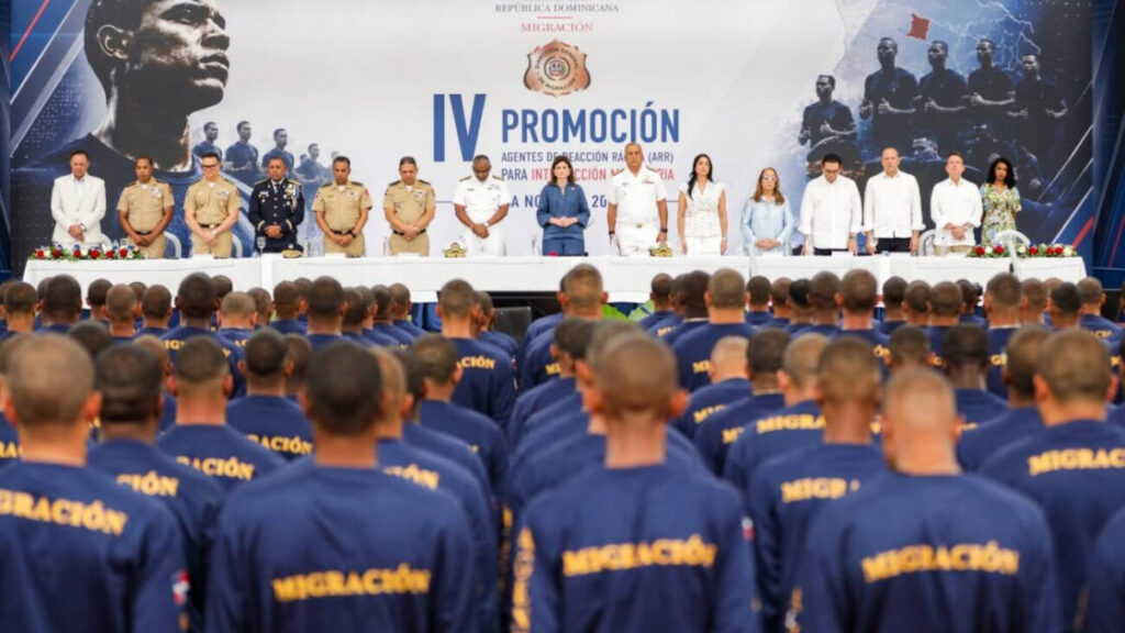 Vicepresidenta Raquel Peña encabeza graduaciones que impulsan oportunidades para la juventud y fortalecen las instituciones