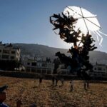 Hamás asegura que cometas llegadas a Israel son juguetes