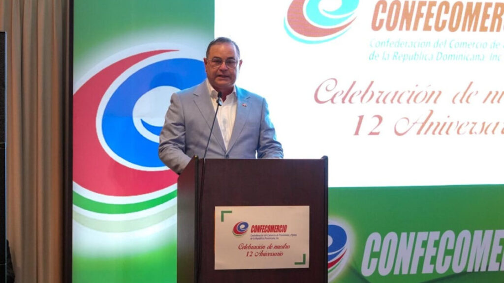 Ministro de Agricultura destaca alianza entre campo y comercio para fortalecer abastecimiento nacional
