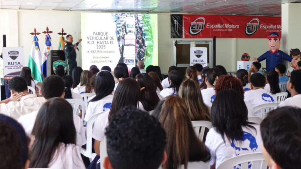 Digesett realiza jornada de educación y seguridad vial en distintos centros educativos de Moca