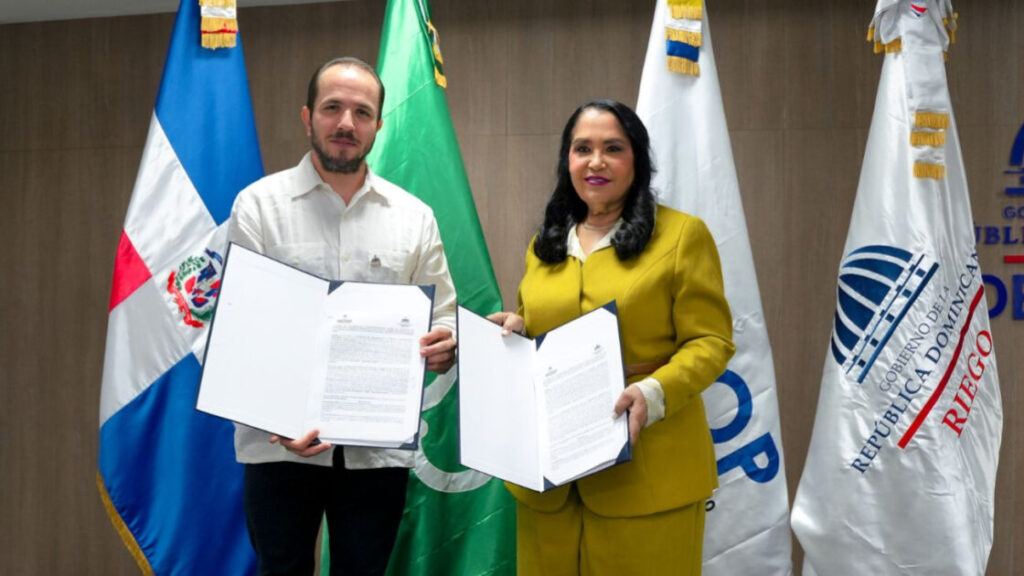 Idecoop y TNR acuerdan apoyar a productores con créditos y bonos para riego tecnificado