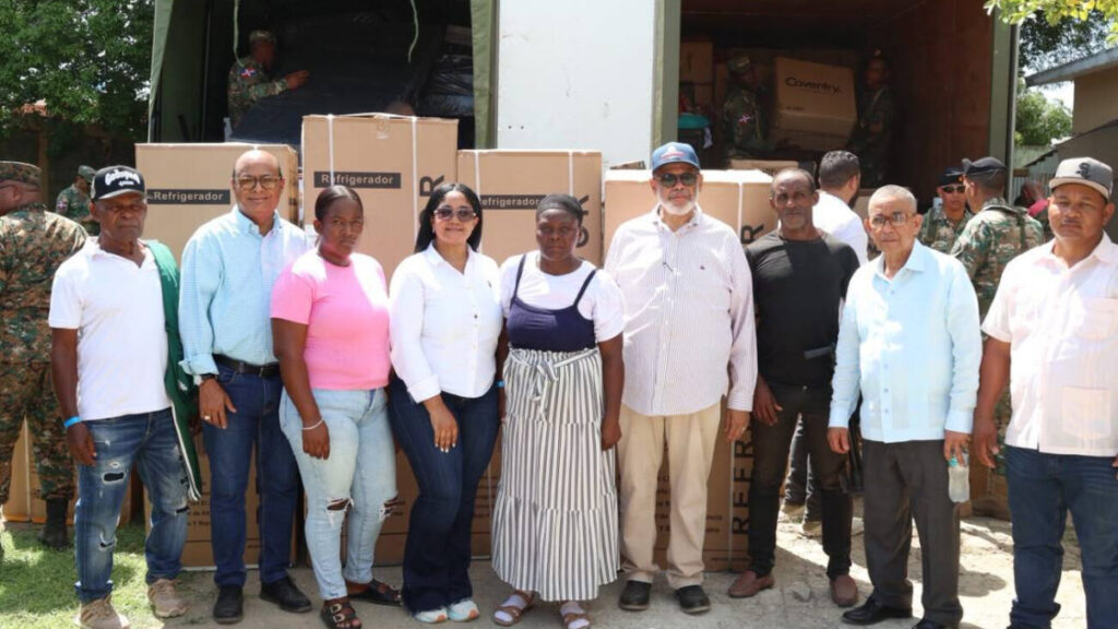 DGDC y Ejército RD llevan jornada médica y social a comunidades de Bánica, en Elías Piña