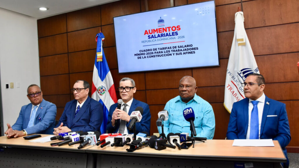 Gobierno acuerda aumento de 20 % al salario mínimo de los trabajadores de la construcción