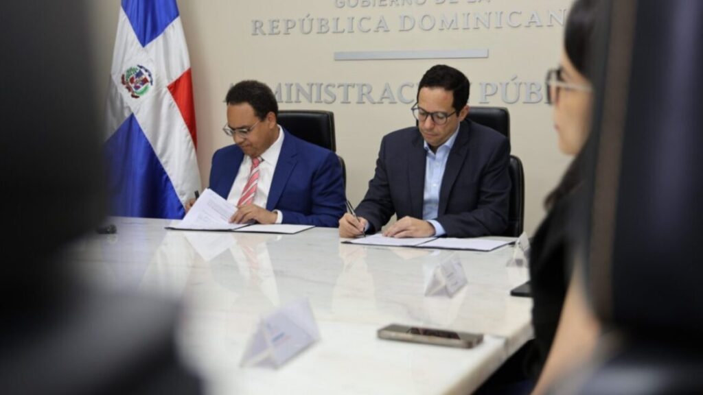 El MAP y SIE buscan fortalecer competencias de técnicos electricistas del sector público