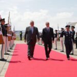 Presidente Abinader llega a Cali para participar en la transmisión de mando presidencial de Colombia