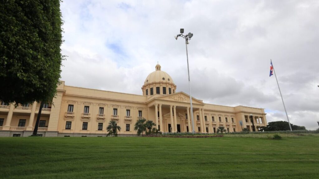 Presidente Luis Abinader designa a Joel Santos como presidente del CUED y coordinador del Gabinete de Energía