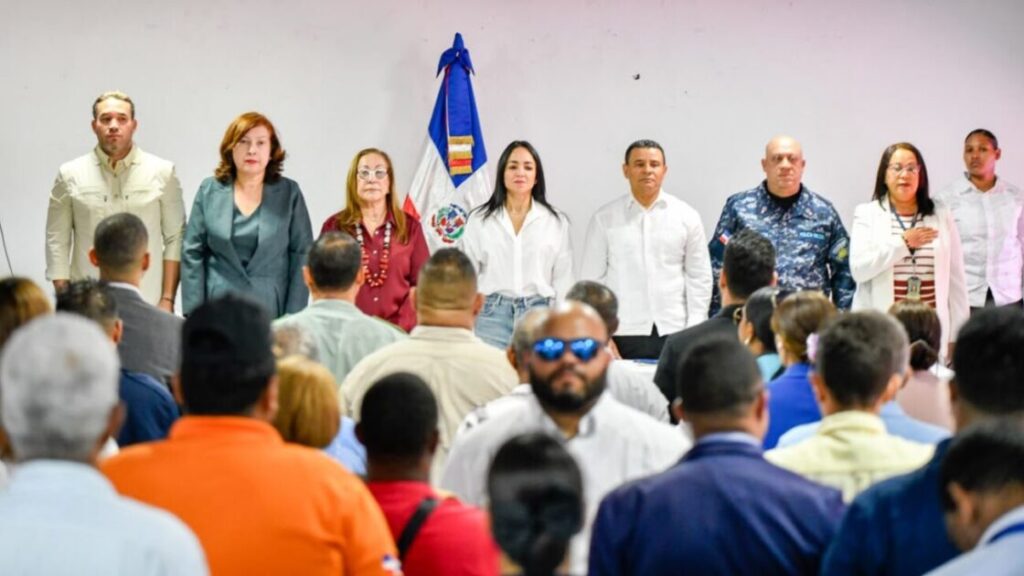 Mesa de Seguridad escucha a la comunidad y coordina respuestas en Santiago Oeste