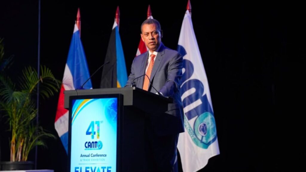 Presidente del Indotel destaca la conectividad digital como clave para la competitividad del Caribe en Canto 2026