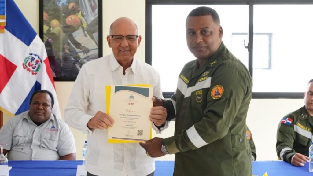 Centros Tecnológicos Comunitarios fortalecen la preparación para emergencias con capacitación en drones