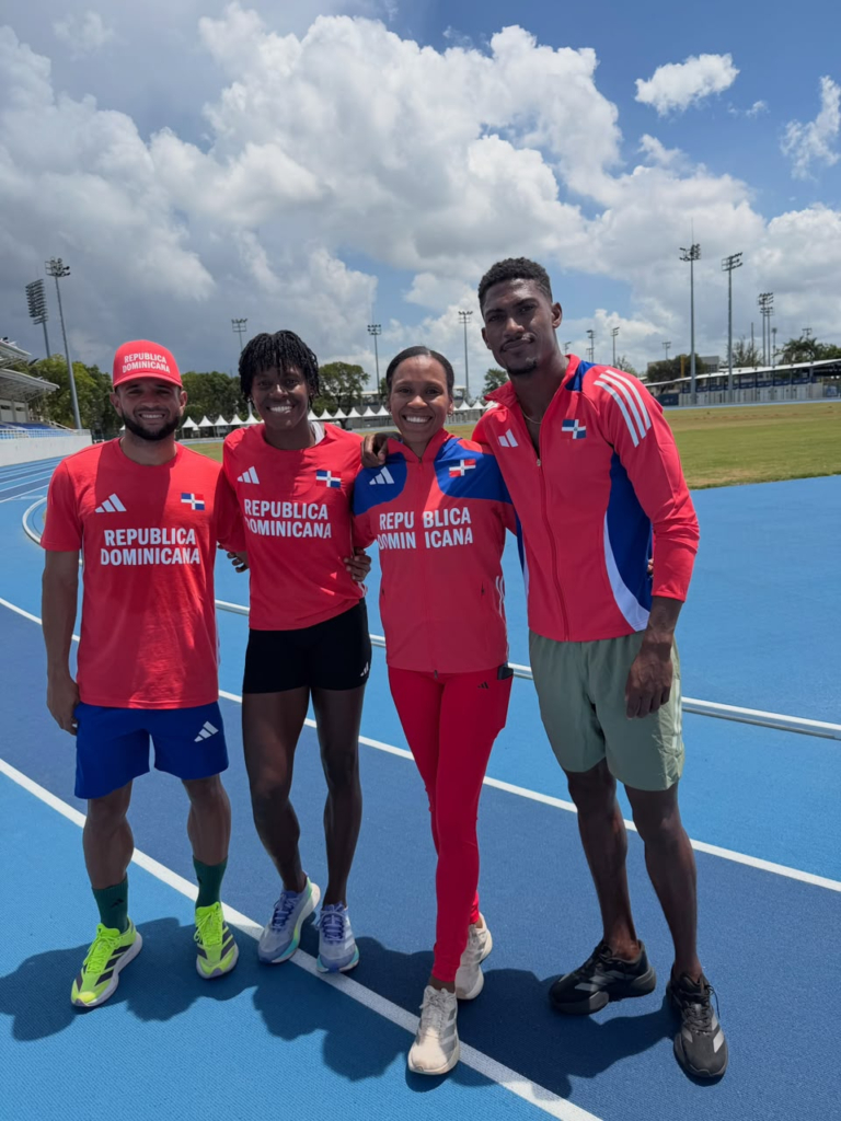 Kelvin Cruz anuncia que Marileidy Paulino competirá en el relevo mixto 4×400 en Juegos Centroamericanos