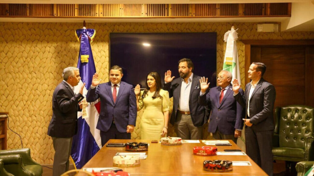 Gobierno crea consejo regulador para defender, fomentar y controlar calidad de cigarros dominicanos