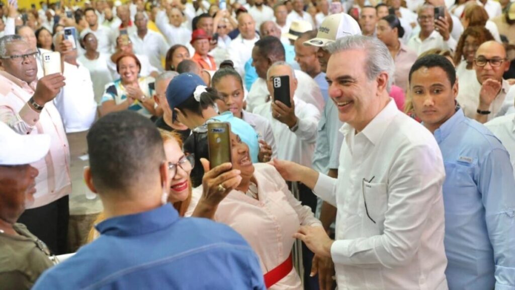 Impulso al Desarrollo: Hoy Sabado @LUISABINADER desarrolla amplia agenda oficial de trabajo en gran SD (Detalles)|@FelixReynaE @PPT_CELAC.